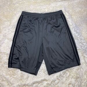 Adidas Men's Charcoal Athletic Shorts 10” inseam medium no liner